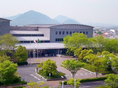 香川県立文書館の外観