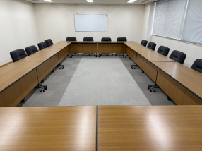 会議室全景（横1）