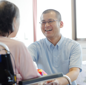 介護福祉士　眞鍋隆利1