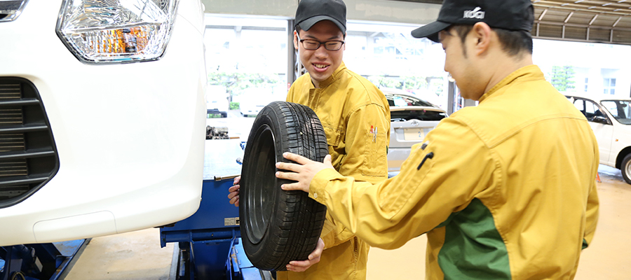 車両整備実習実習の写真