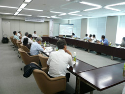 写真:実践者を含めた研修会の状況