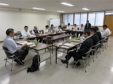 写真:会議の様子1