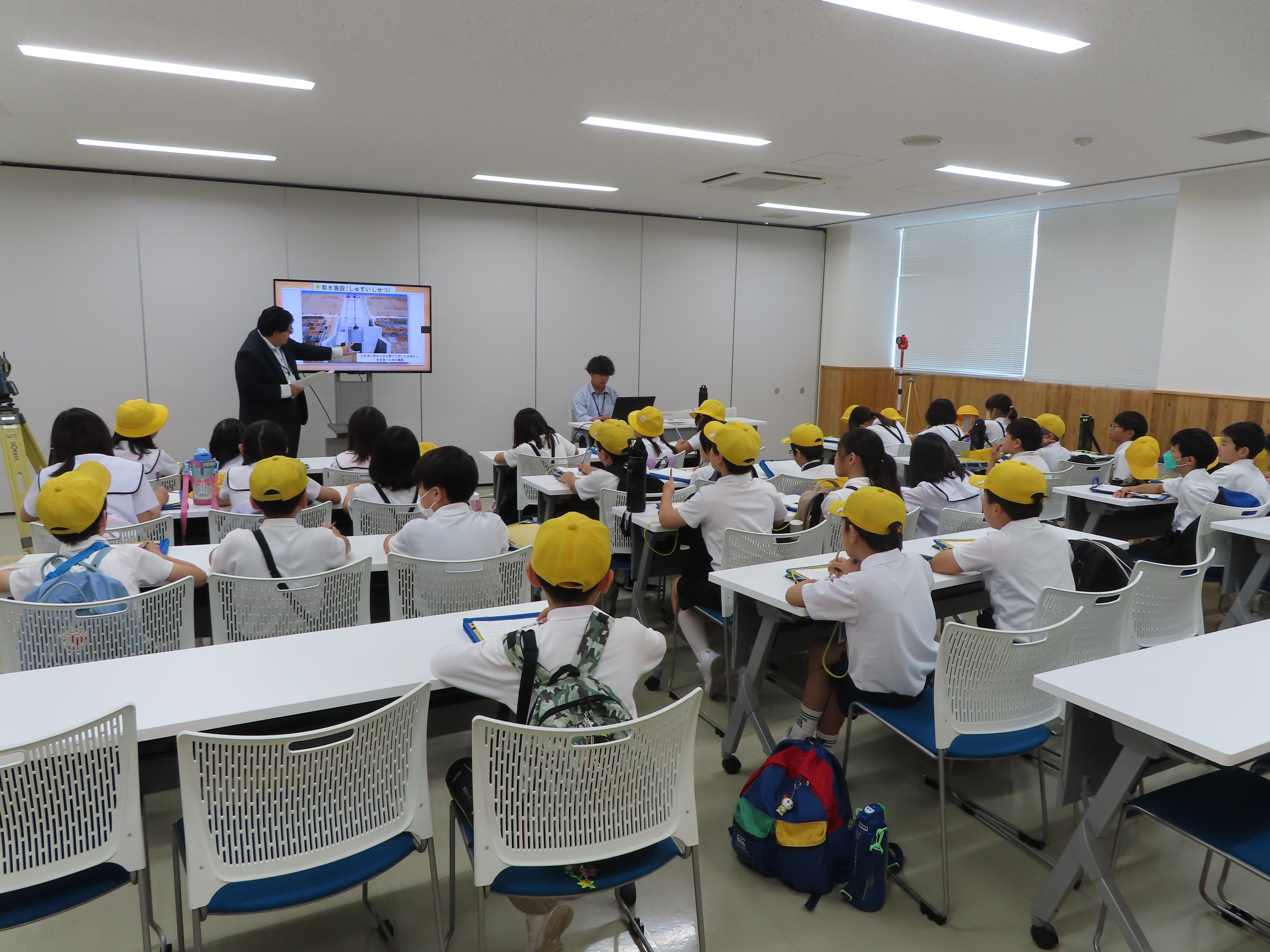 栗林小学校2
