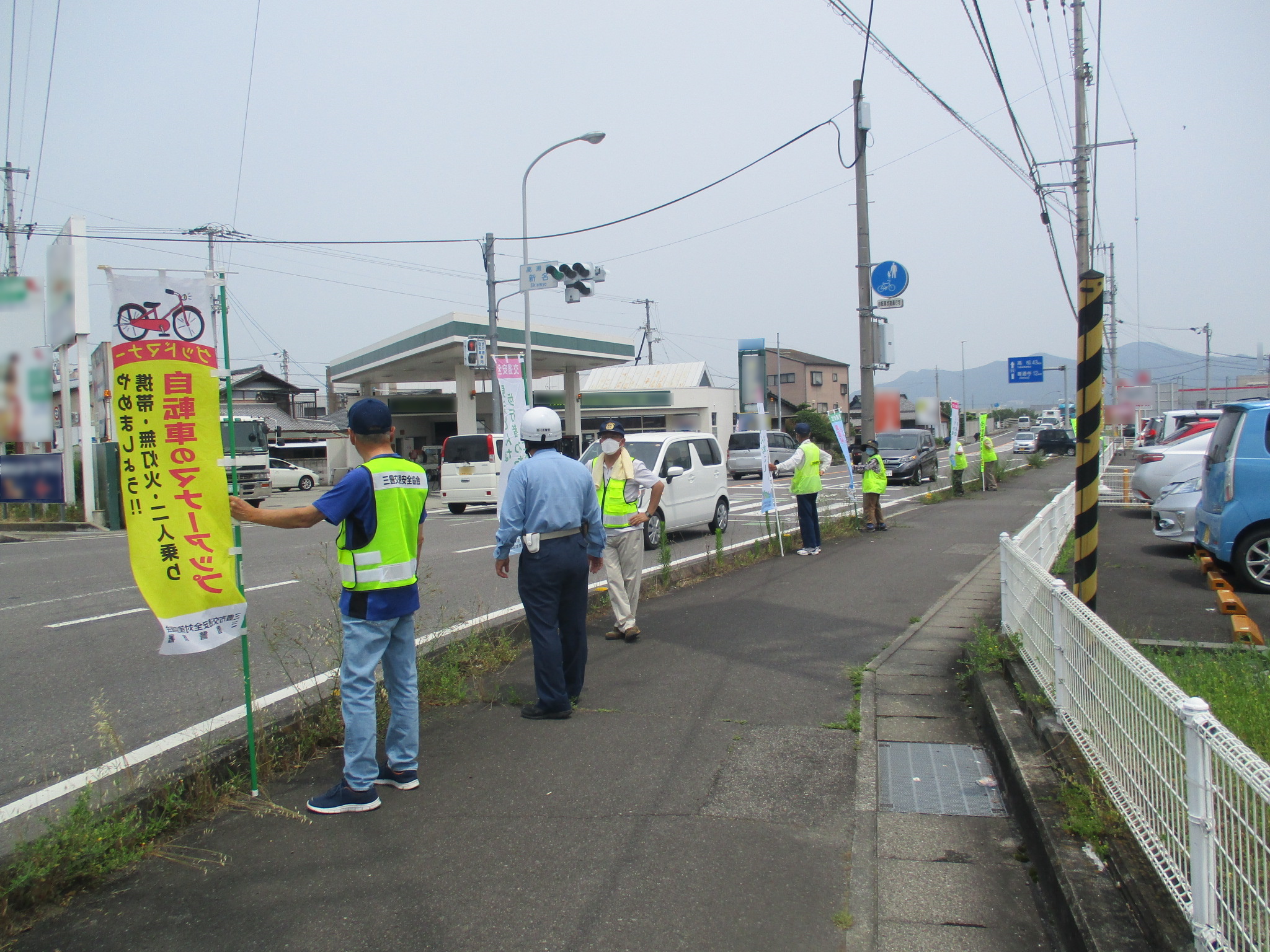 自転車の路外転落防止に向けた交通キャンペーンの写真04