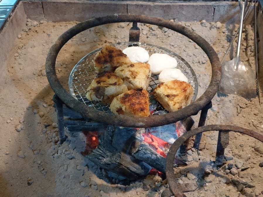 人気の鶏飯は炙れば香ばしくさらに美味しい