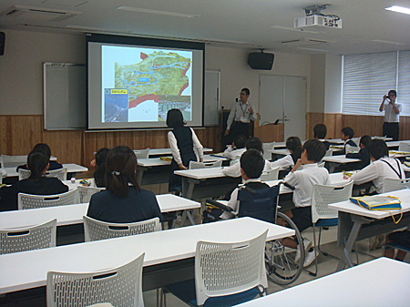 高松市立屋島東小学校資料館見学会1