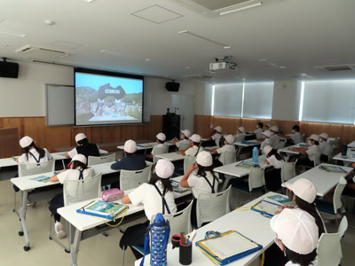 古高松小学校団体見学1