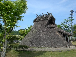 復元竪穴住居