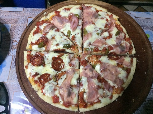 アルゼンチン風のピザの写真