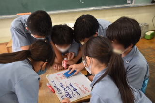 写真）附属高松小学校での取り組みの様子