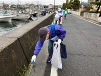 大的場海岸清掃の様子2