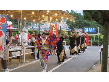 大島正松園夏祭りの様子