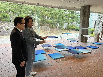 東京藝術大学　日比野学長と池田知事の様子