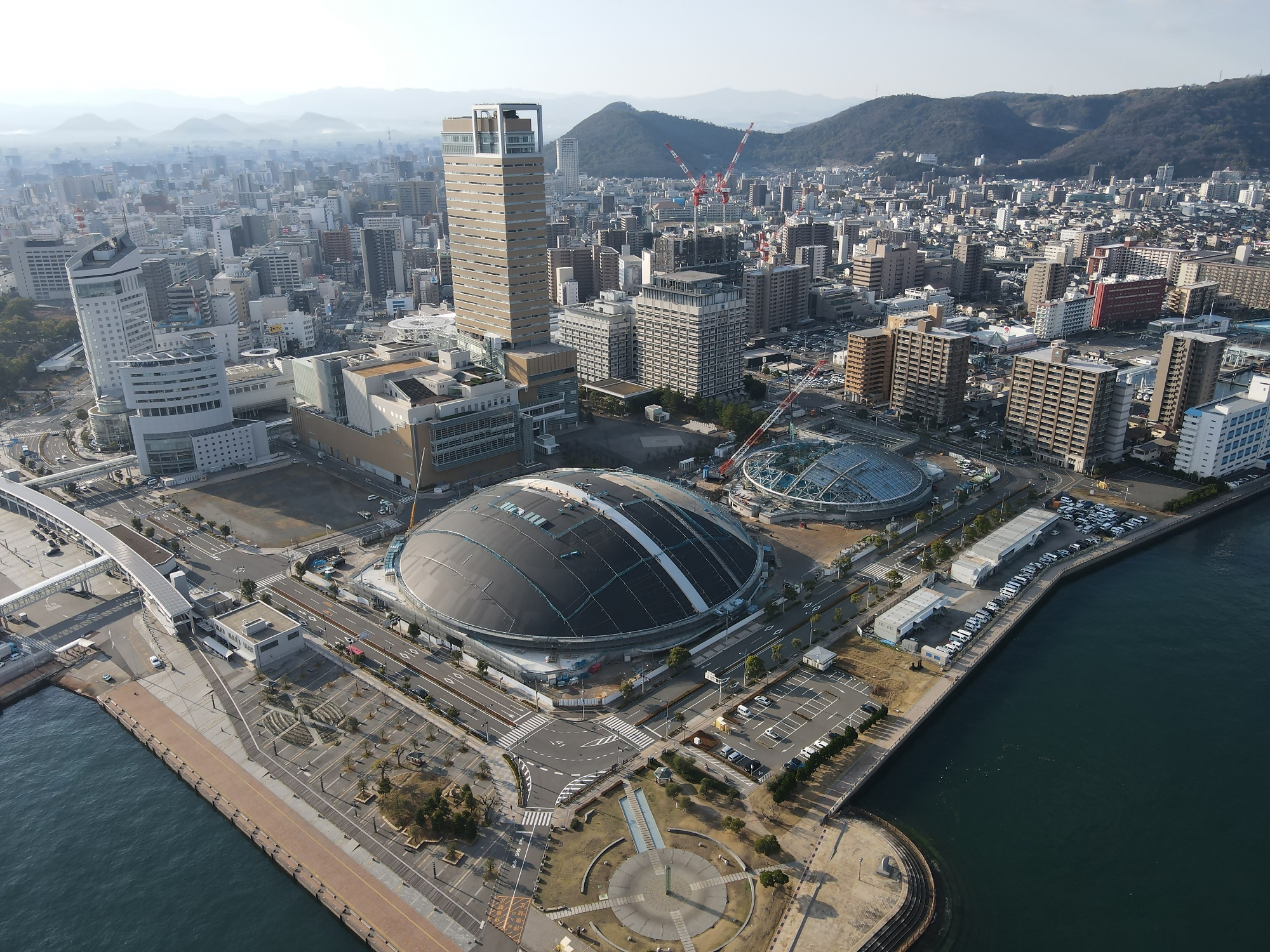 建設中の県立アリーナ