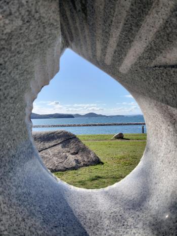 高松市庵治町のしろばな公園からみた瀬戸内海の写真