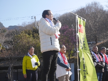 あいさつする池田知事の様子