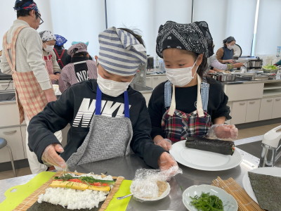 巻きずしづくり