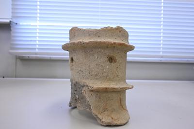 7-2区出土「謎の土器」