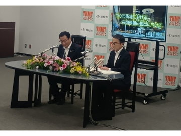 知事の対談風景