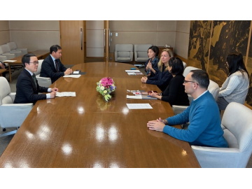 知事の対談風景2