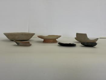 写真3出水状遺構と溝から出土した土器