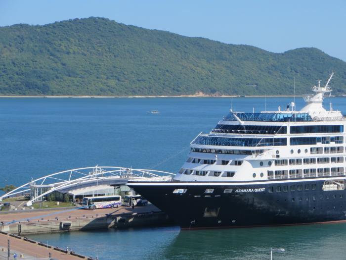 AZAMARA QUEST