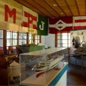 海洋記念館の教室